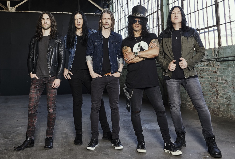 Gibson Records Slash featuring Myles Kennedy and the Conspirators